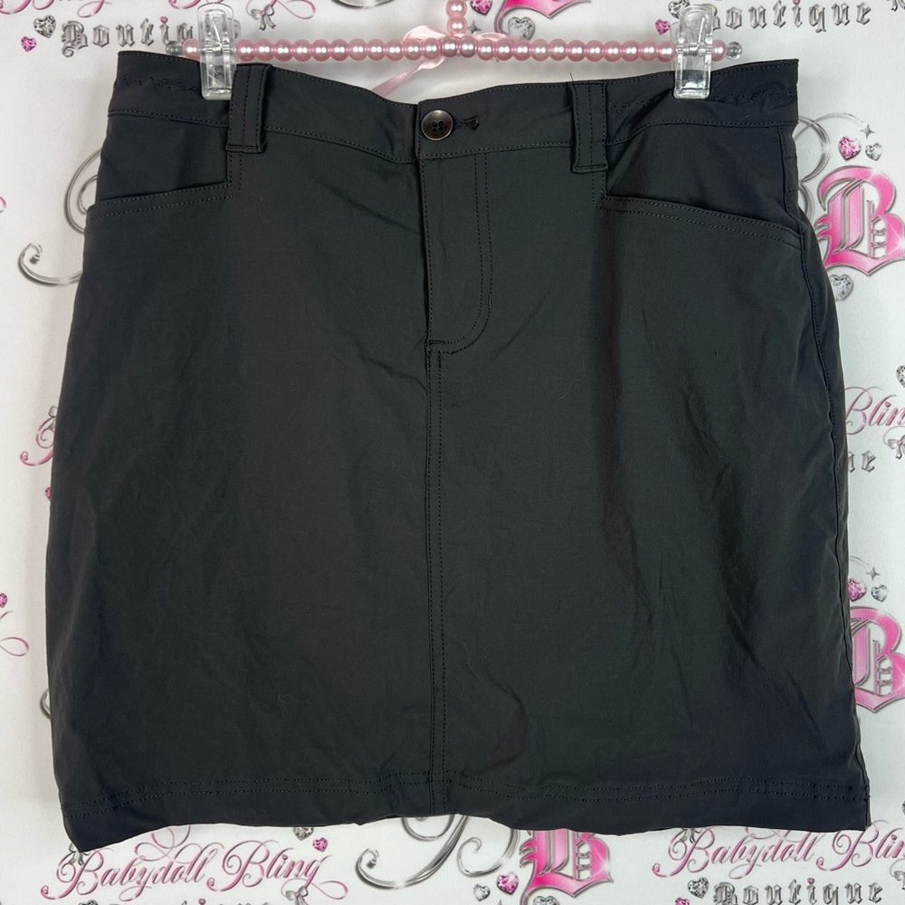 Eddie Bauer skirt skort shorts pockets on back Dark Gray Skirt